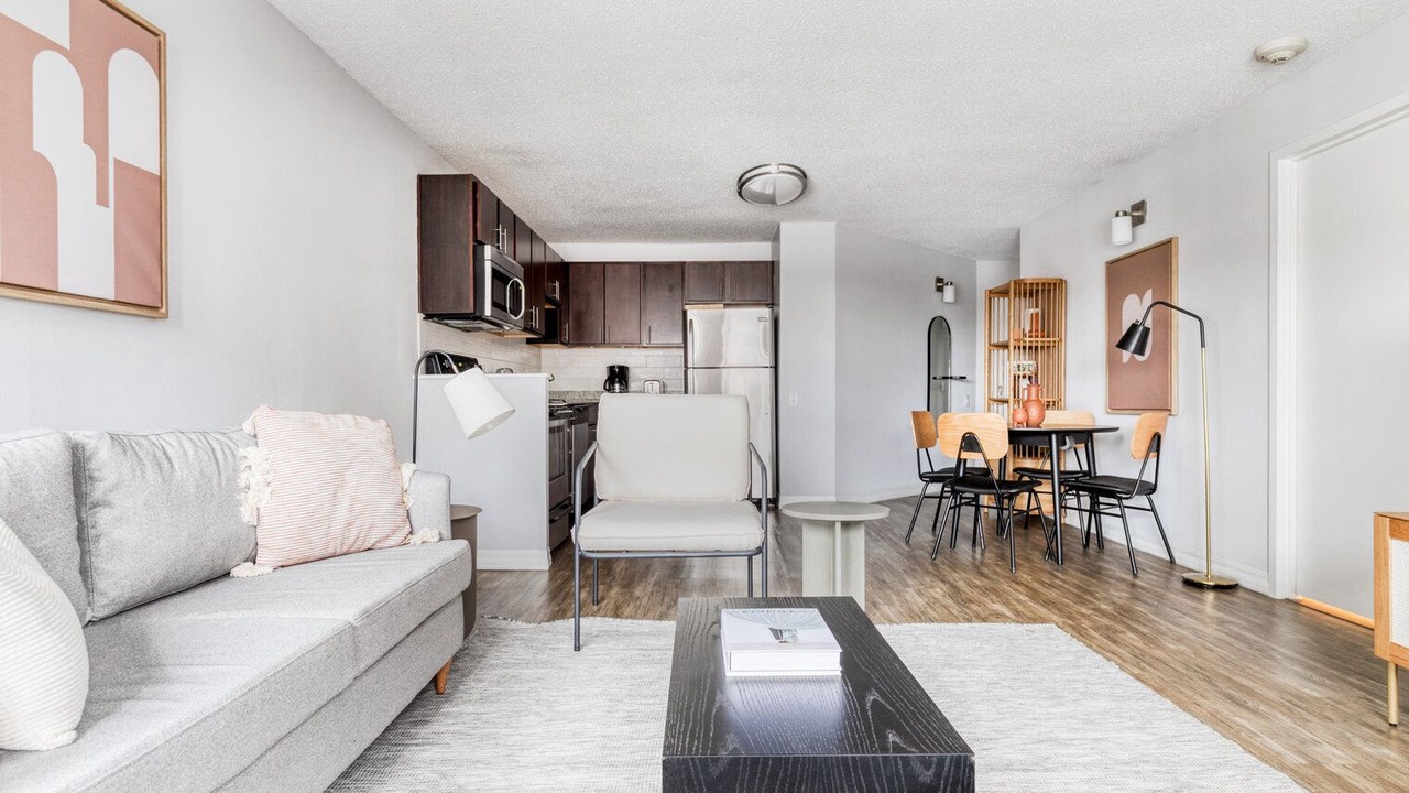 Photo of Livingroom in Rush and Division
