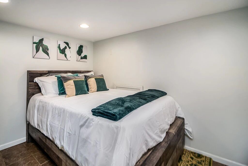 Photo of Bedroom in Villa Park