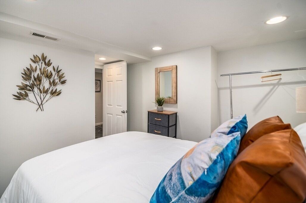 Photo of Bedroom in Villa Park