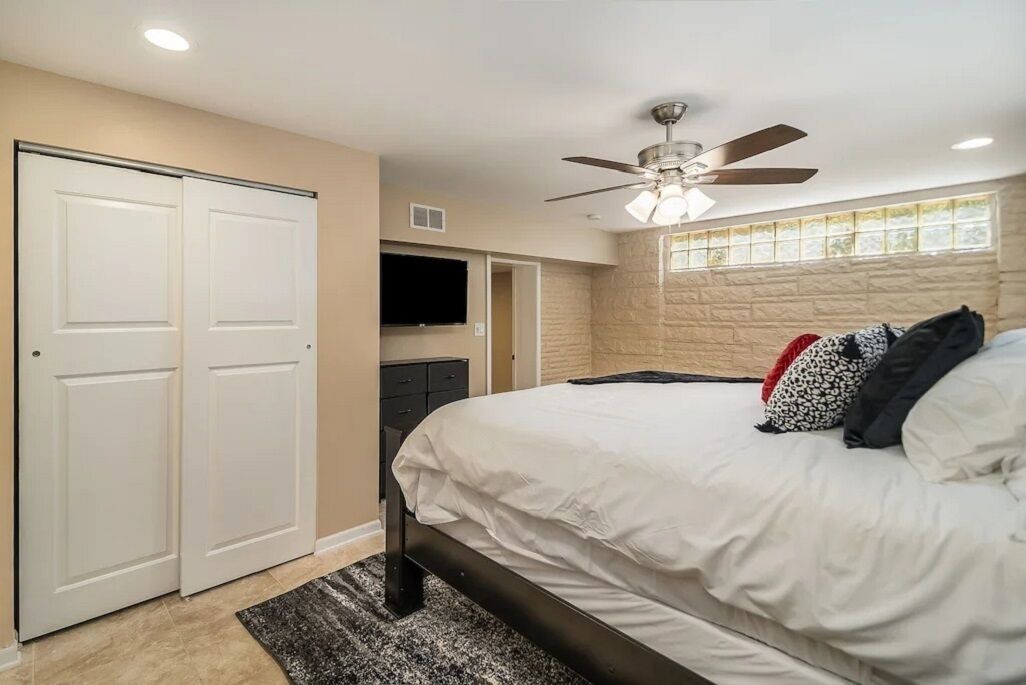 Photo of Bedroom in Lombard