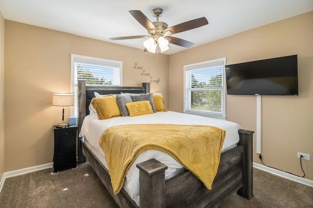 Photo of Bedroom in Lombard