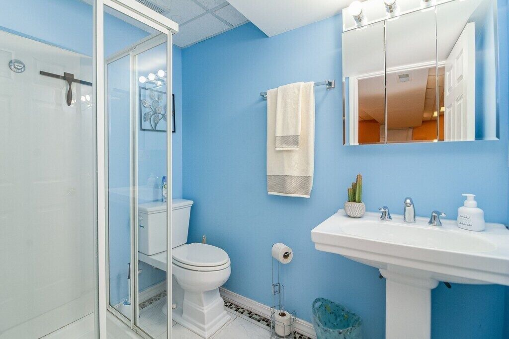 Photo of Bathroom in Woodridge