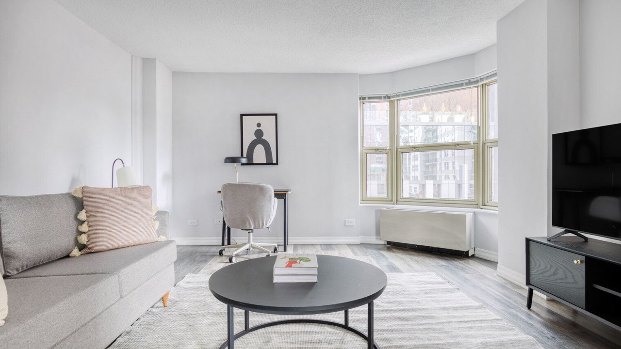 Photo of Livingroom in Rush and Division