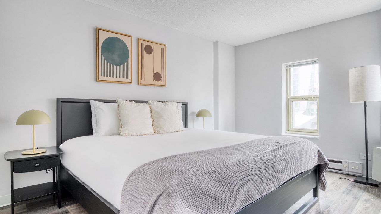 Photo of Bedroom in Rush and Division