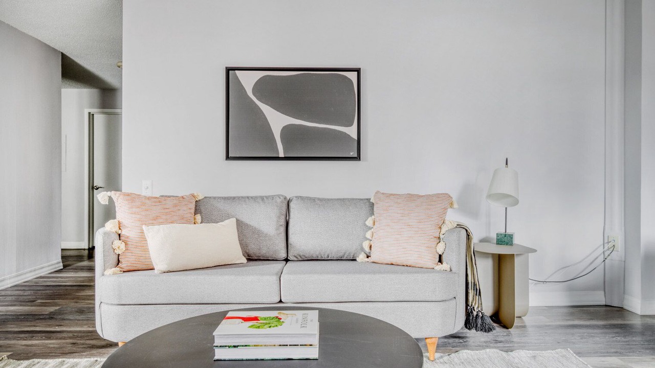 Photo of Livingroom in Rush and Division