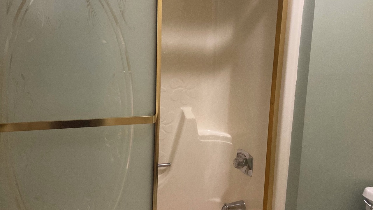 Photo of Bathroom in Benton