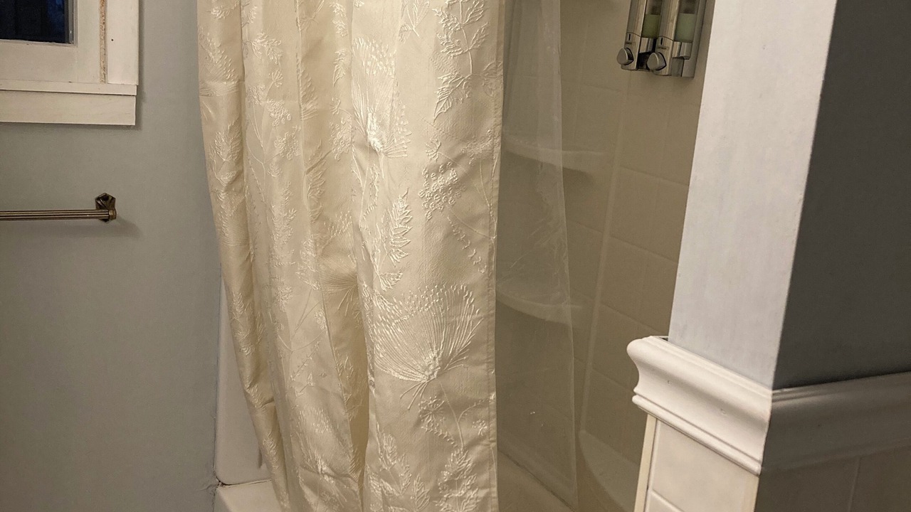 Photo of Bathroom in Benton