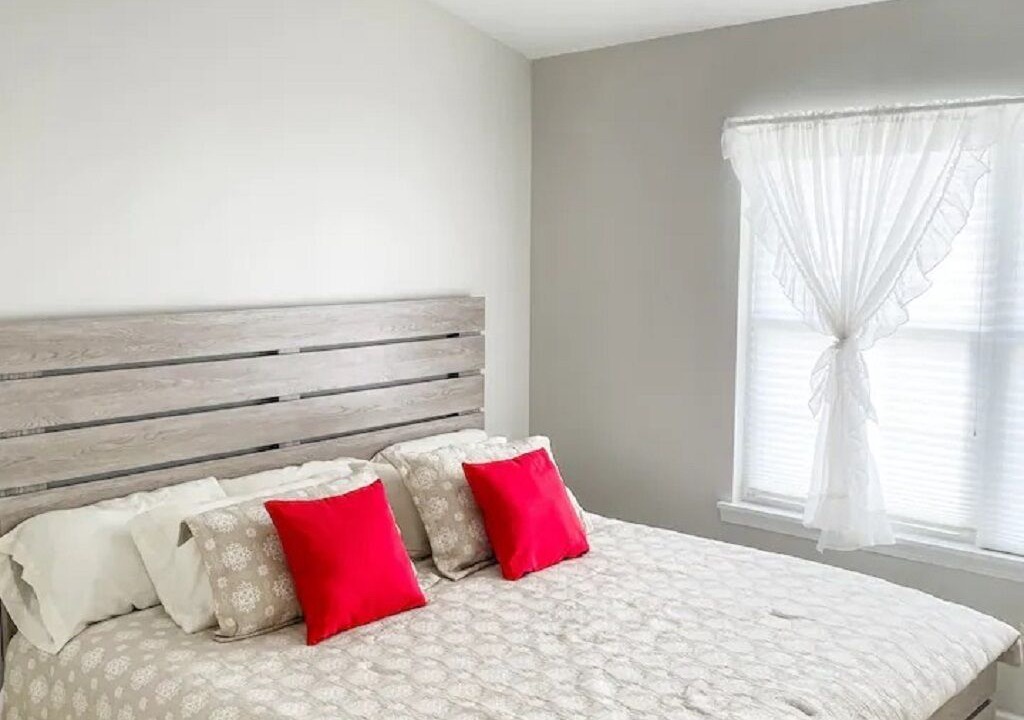 Photo of Bedroom in Fox Lake