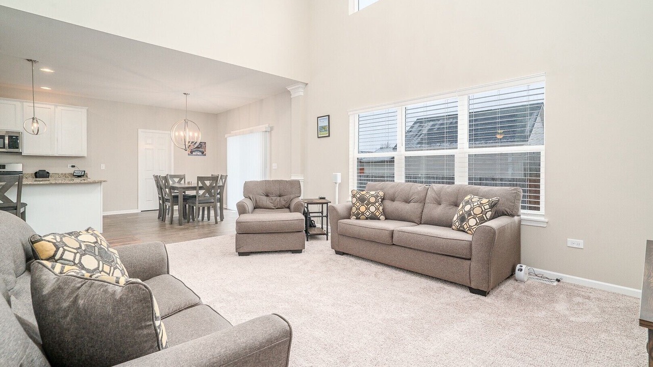 Photo of Livingroom in Fox Valley