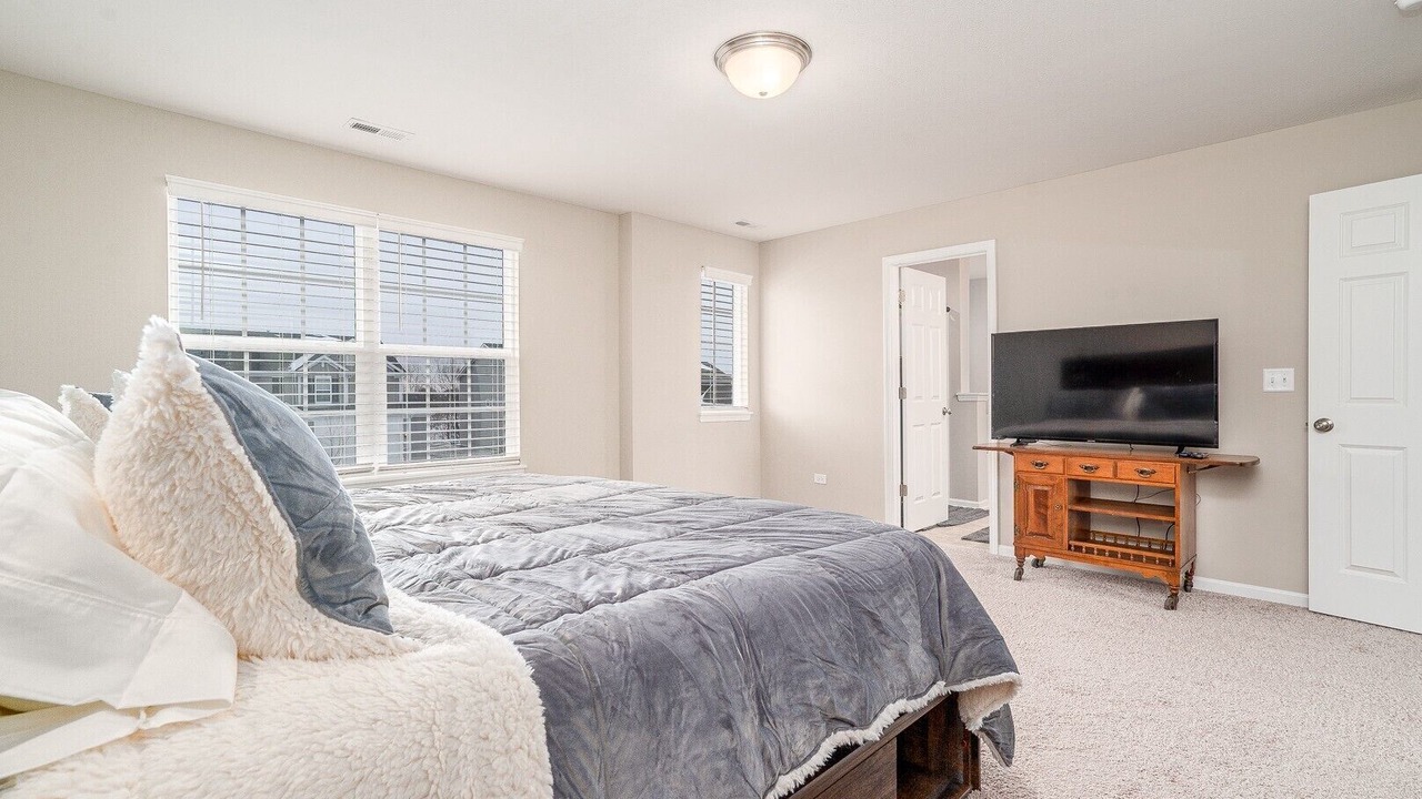 Photo of Bedroom in Fox Valley