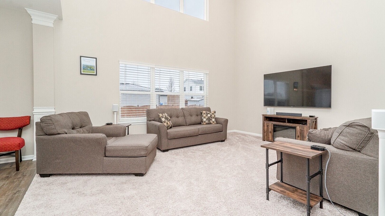 Photo of Livingroom in Fox Valley