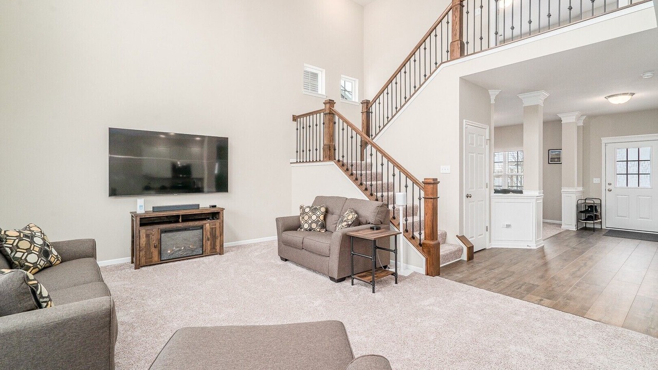 Photo of Livingroom in Fox Valley