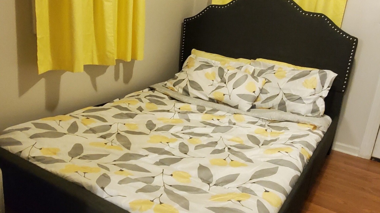 Photo of Bedroom in Old Irving Park
