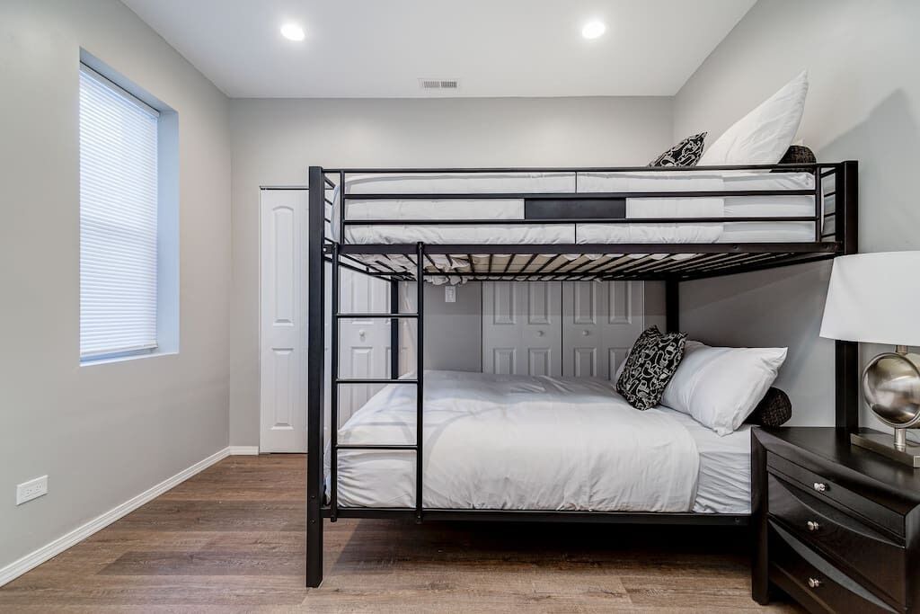 Photo of Bedroom in Wrightwood Neighbors