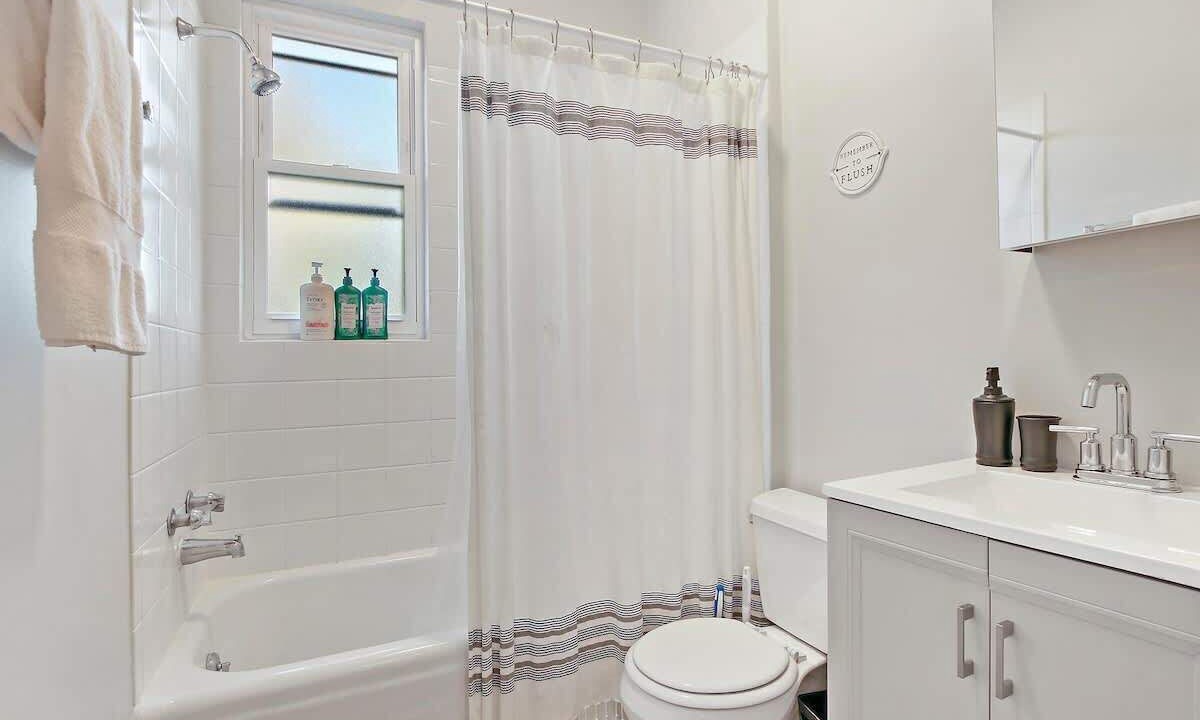 Photo of Bathroom in North Center