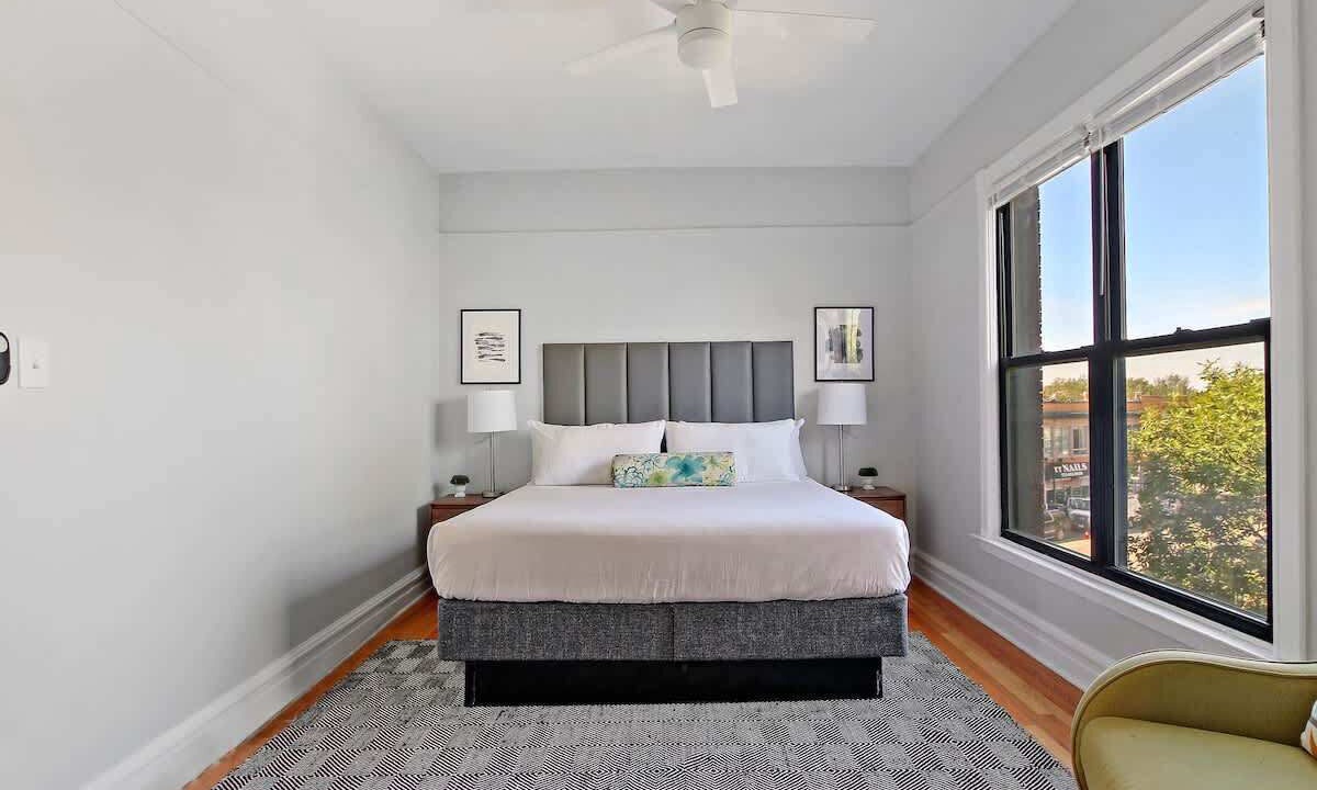Photo of Bedroom in North Center