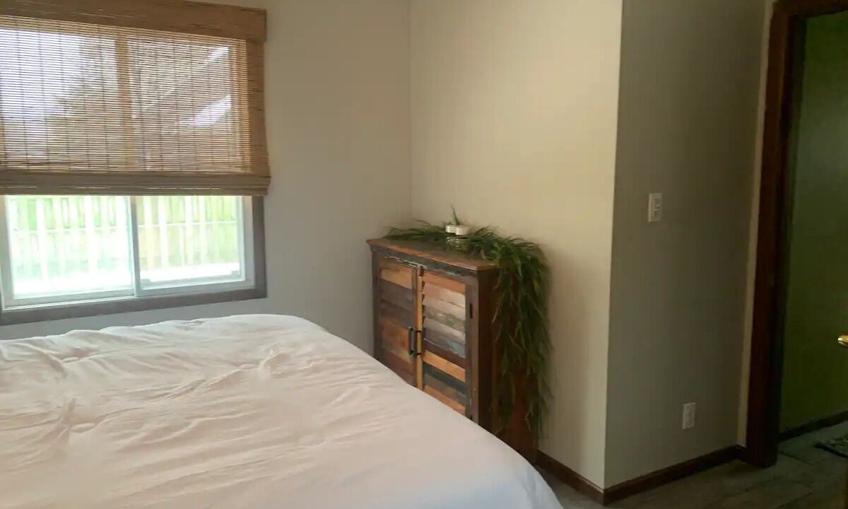 Photo of Bedroom in Glen Ellyn