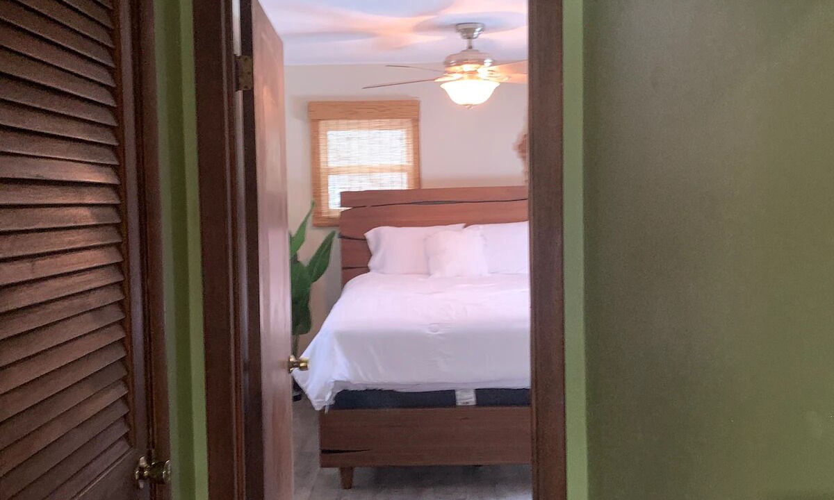 Photo of Bedroom in Glen Ellyn