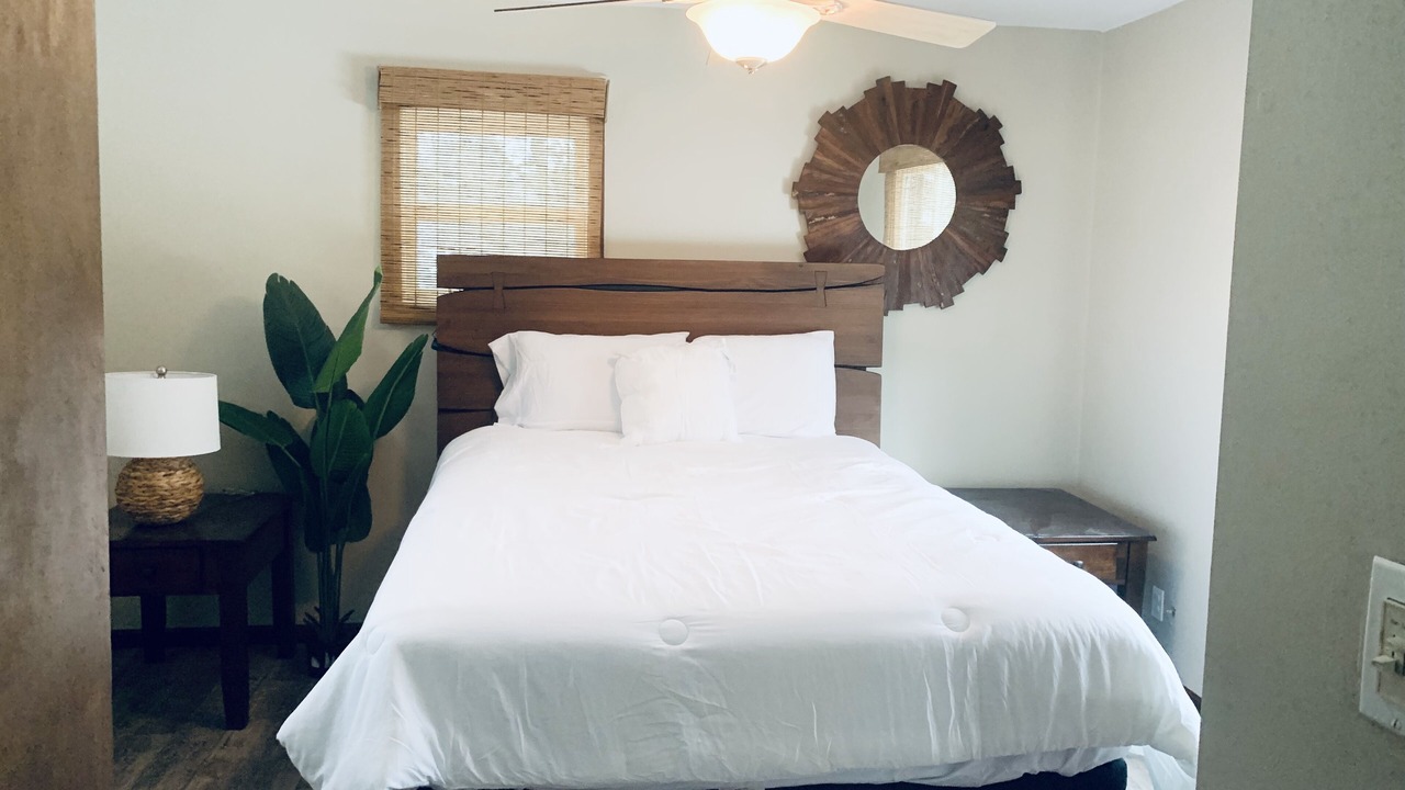 Photo of Bedroom in Glen Ellyn
