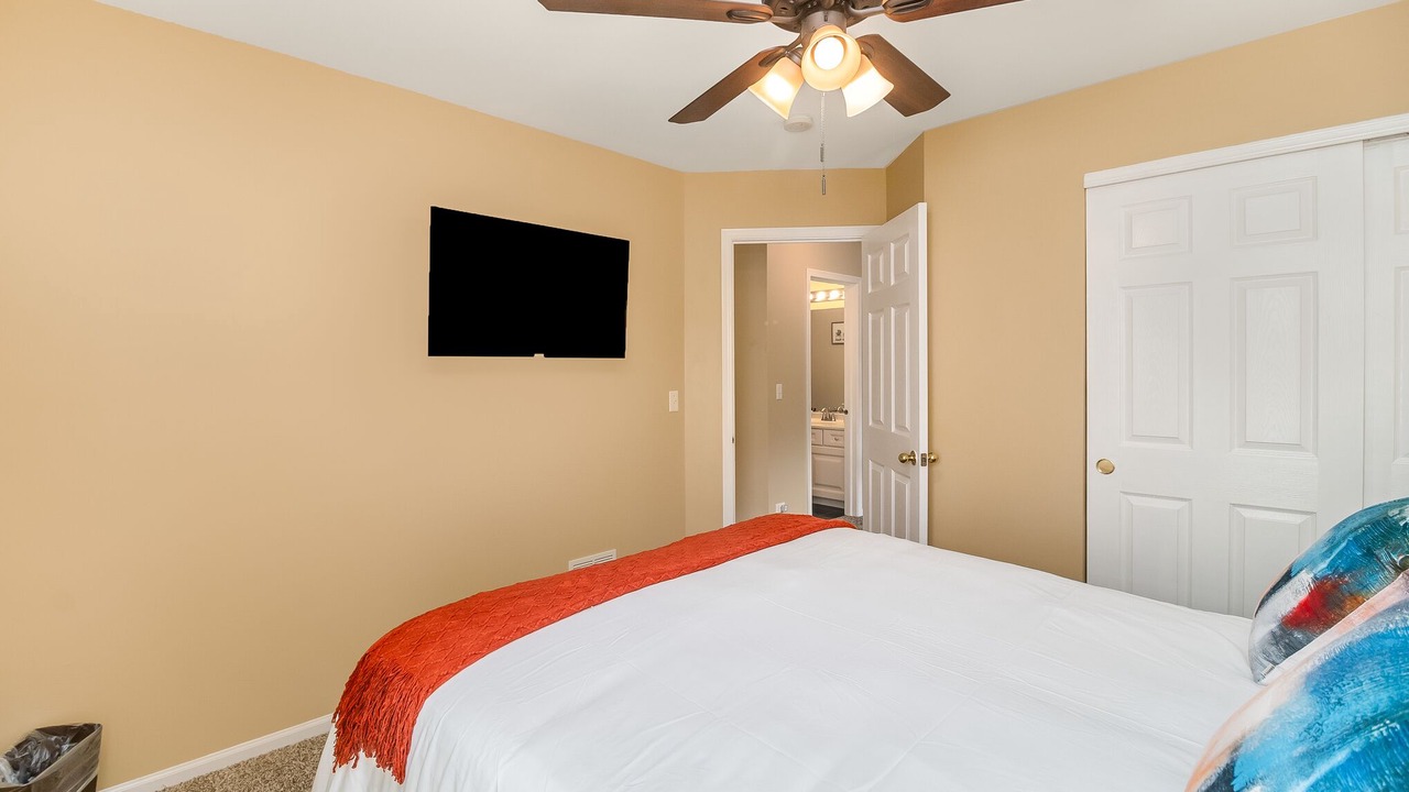 Photo of Bedroom in Fox Valley