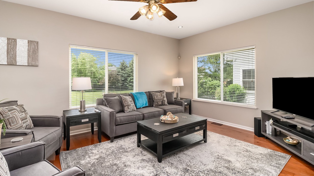 Photo of Livingroom in Fox Valley