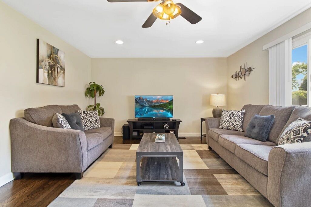 Photo of Livingroom in Des Plaines
