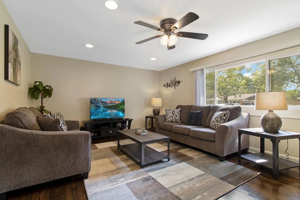 Photo of Livingroom in Des Plaines