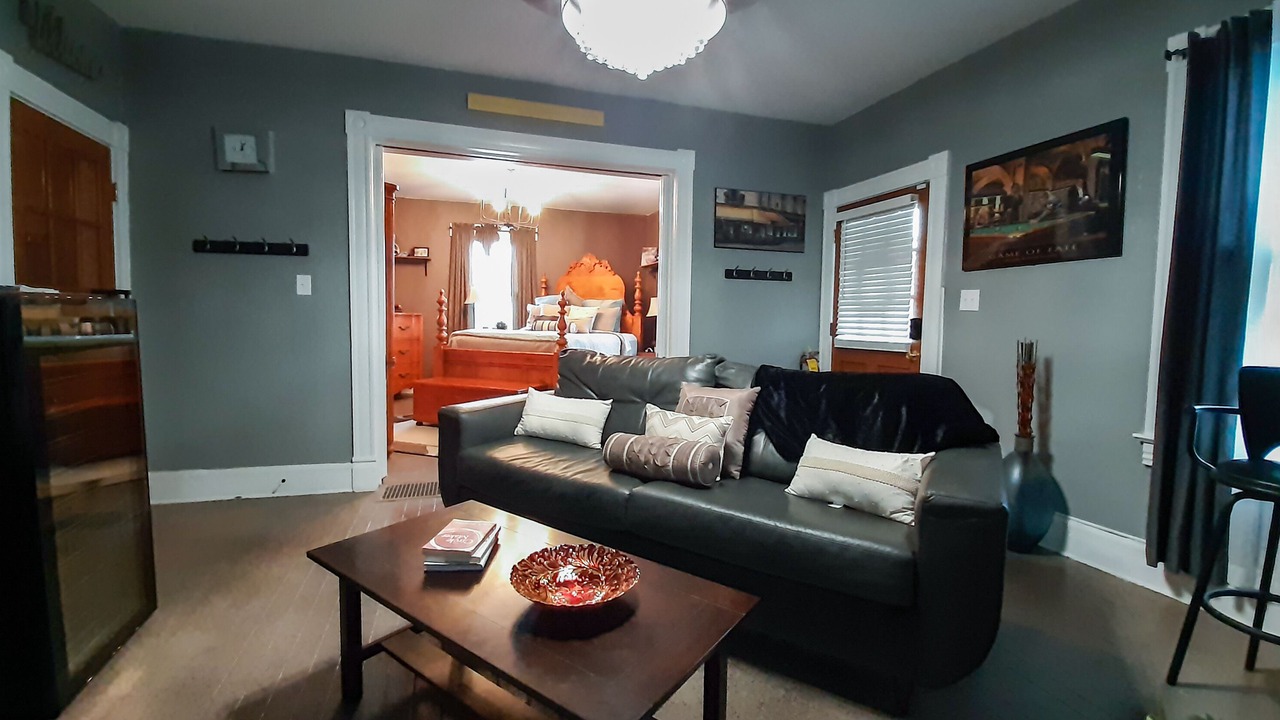 Photo of Livingroom in Godfrey