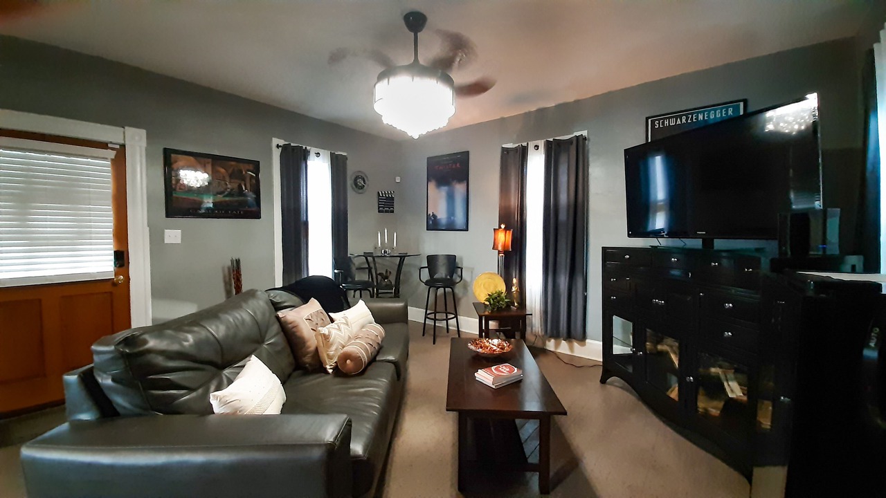 Photo of Livingroom in Godfrey