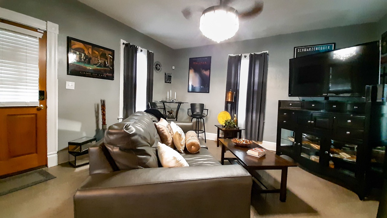 Photo of Livingroom in Godfrey