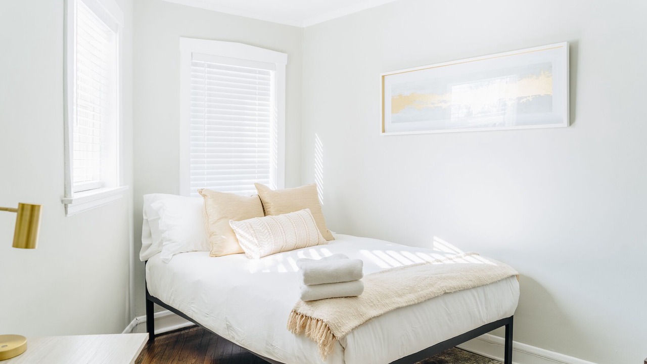 Photo of Bedroom in Ravenswood Manor