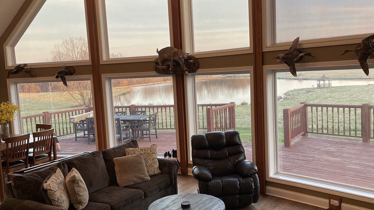 Photo of Livingroom in Metropolis
