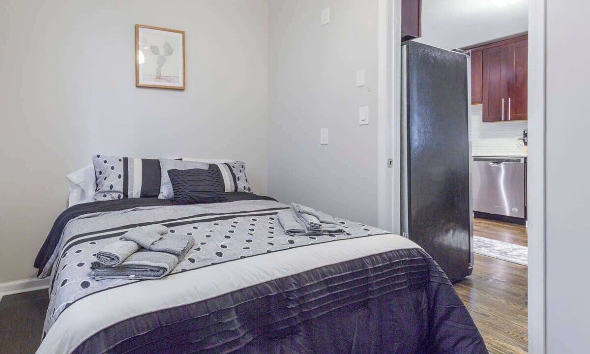 Photo of Bedroom in Roscoe Village