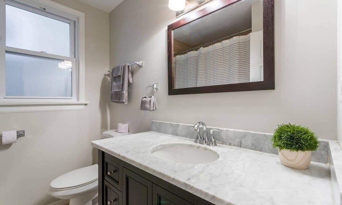 Photo of Bathroom in Roscoe Village