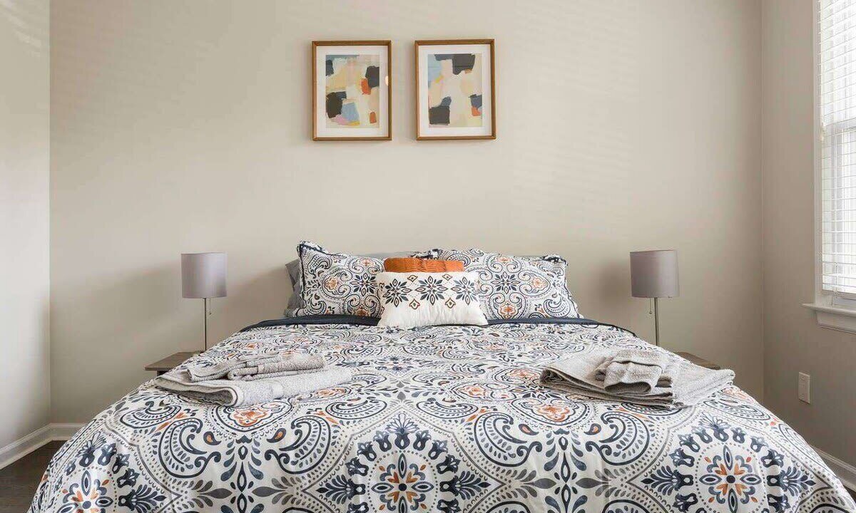 Photo of Bedroom in Roscoe Village