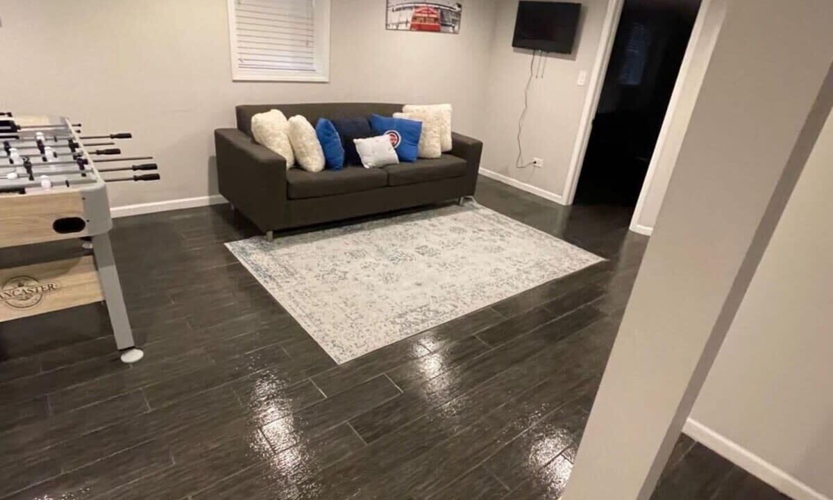 Photo of Livingroom in Roscoe Village