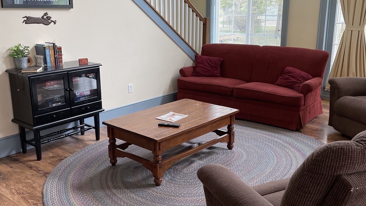 Photo of Livingroom in Nauvoo
