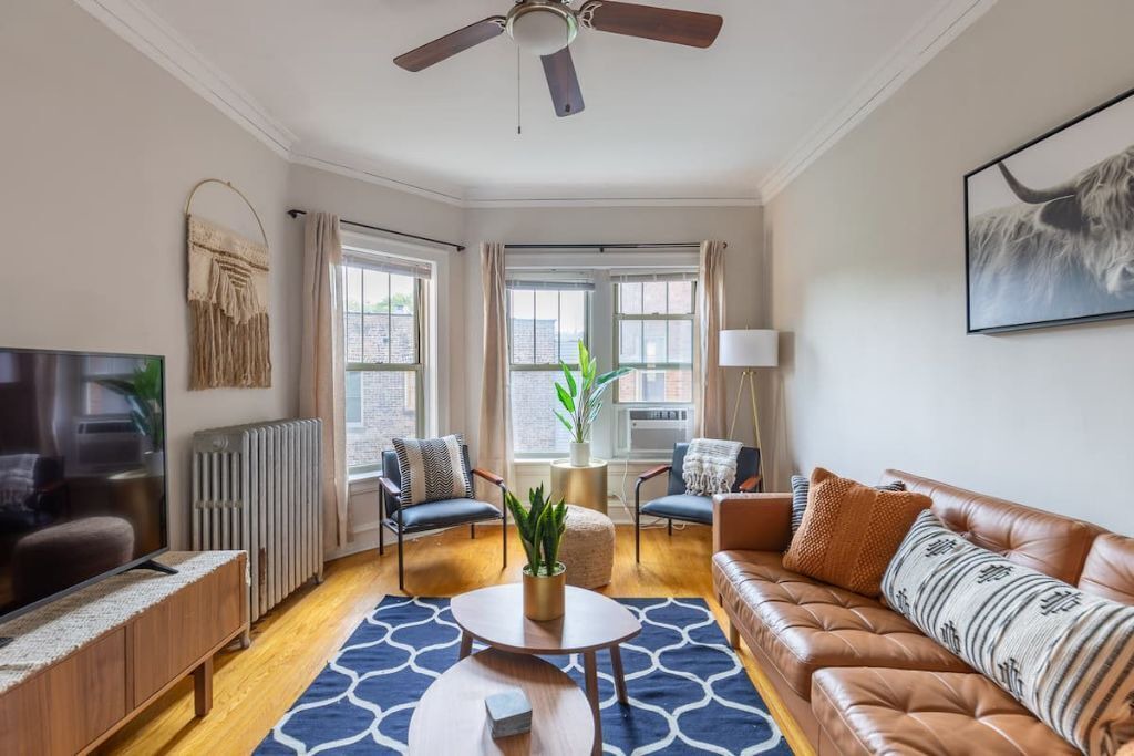 Photo of Livingroom in Ravenswood