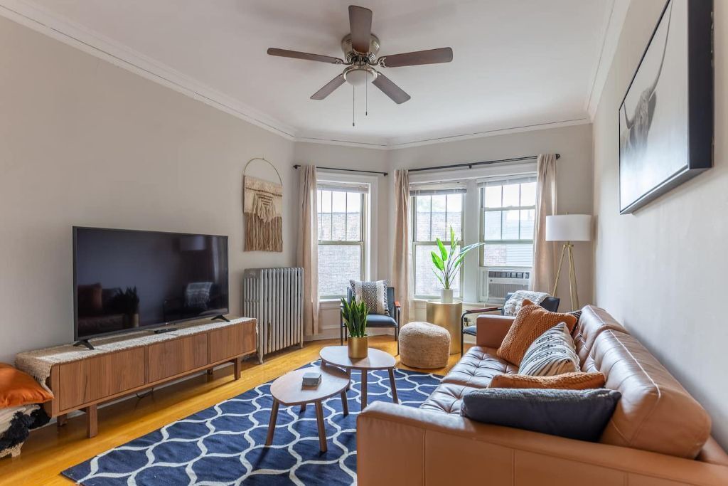 Photo of Livingroom in Ravenswood