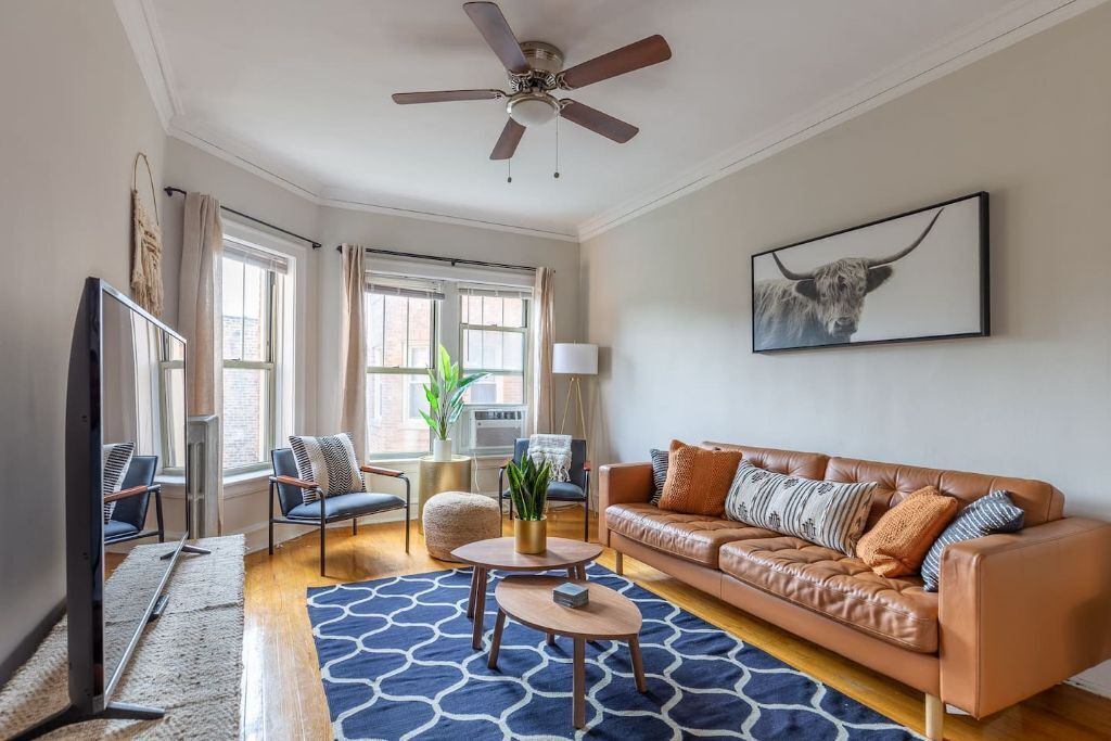 Photo of Livingroom in Ravenswood