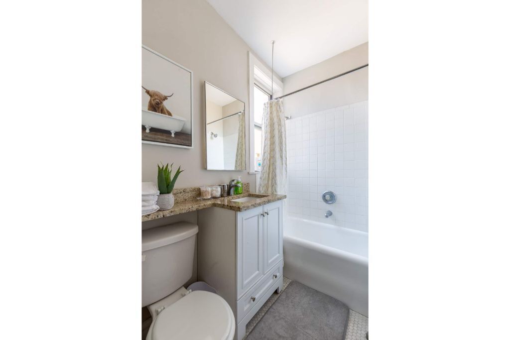 Photo of Bathroom in Ravenswood
