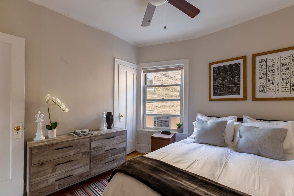Photo of Bedroom in Ravenswood