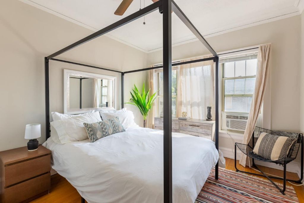 Photo of Bedroom in Ravenswood