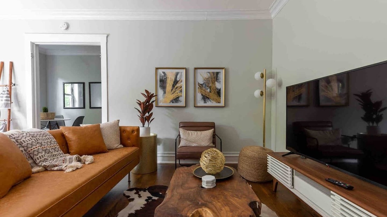 Photo of Livingroom in Ravenswood