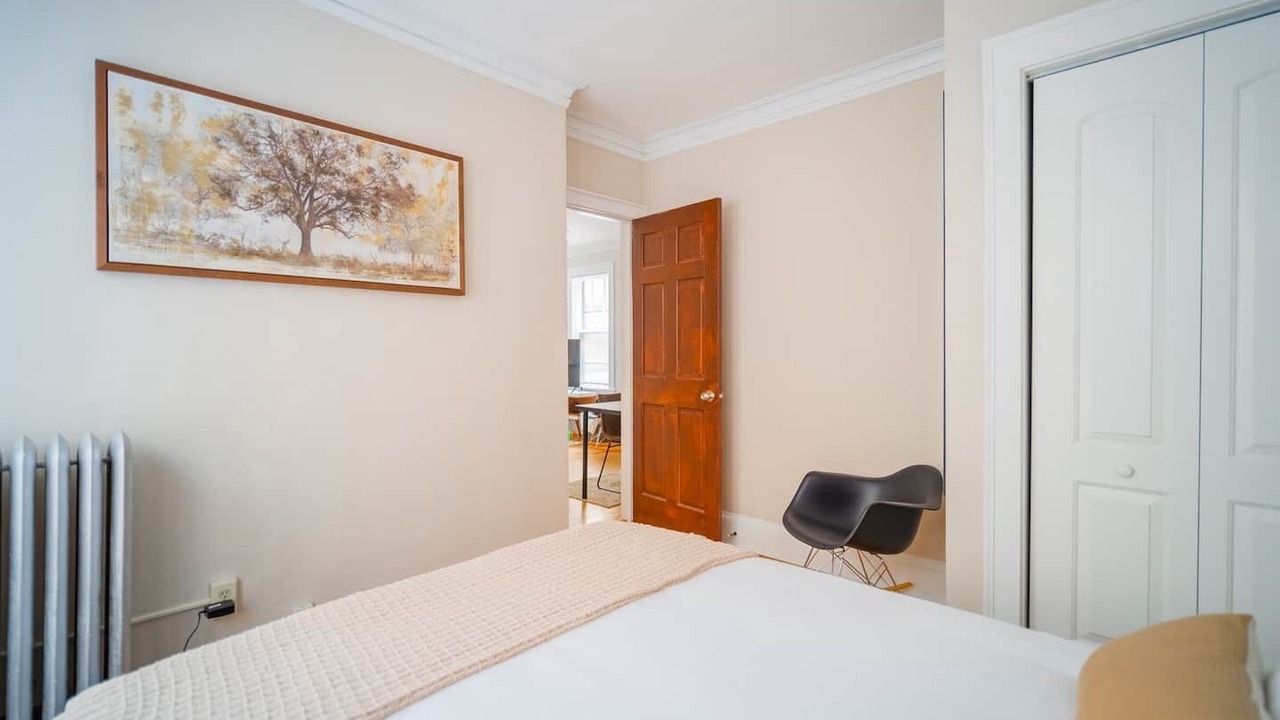 Photo of Bedroom in Ravenswood