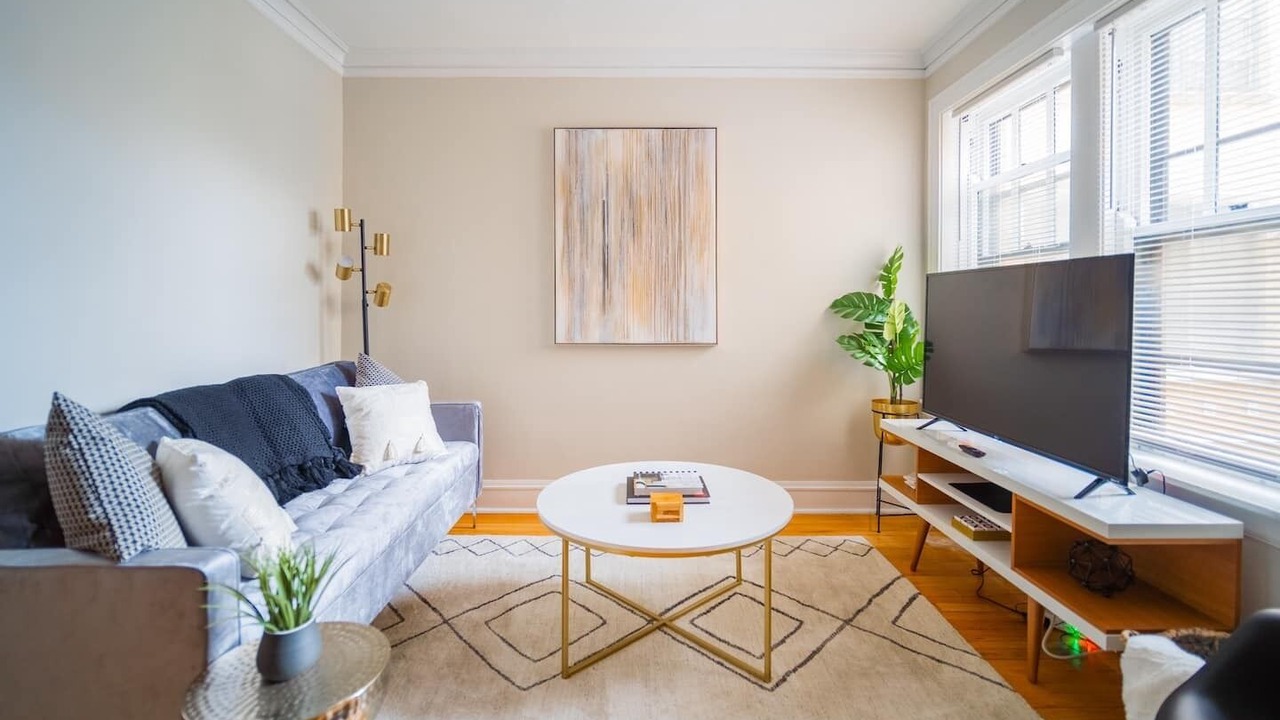 Photo of Livingroom in Ravenswood