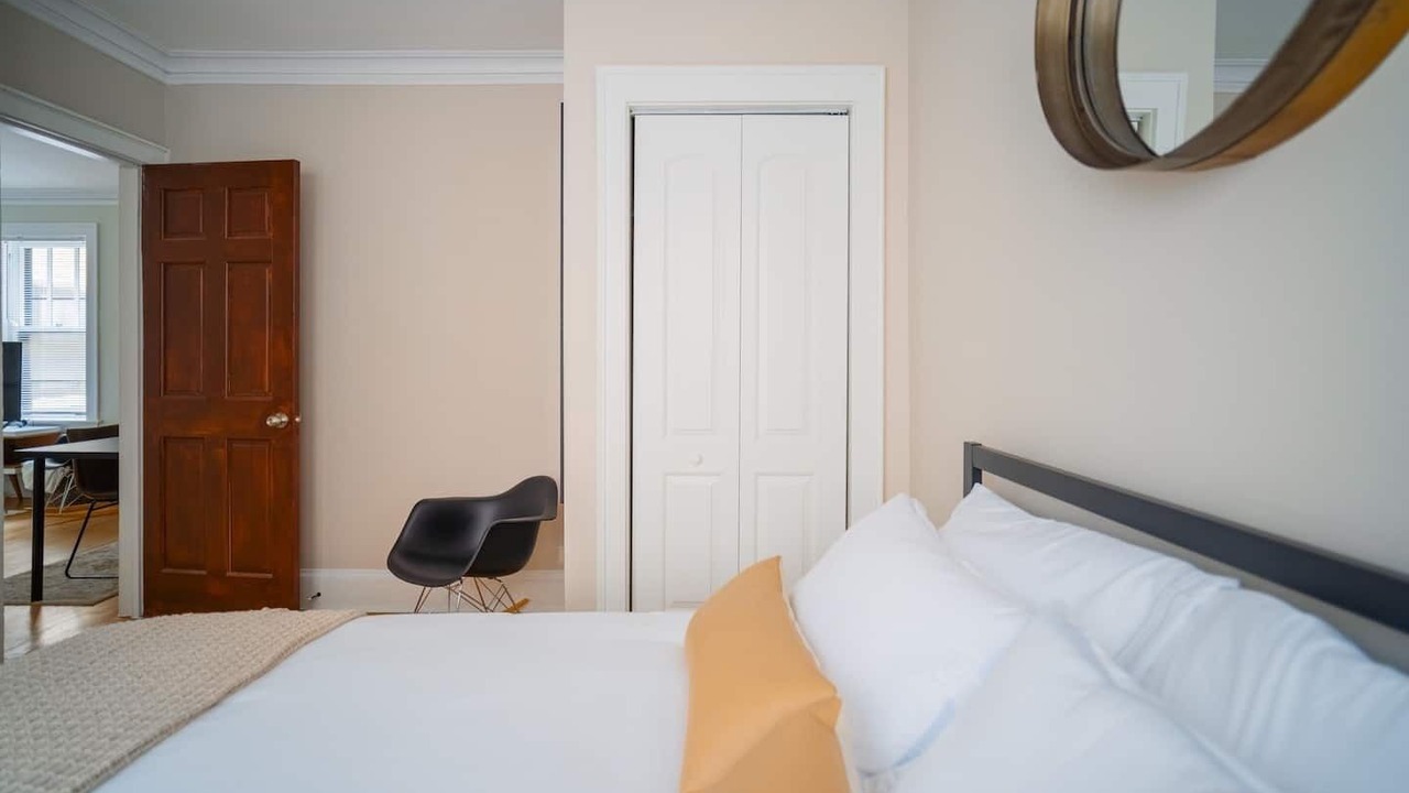 Photo of Bedroom in Ravenswood