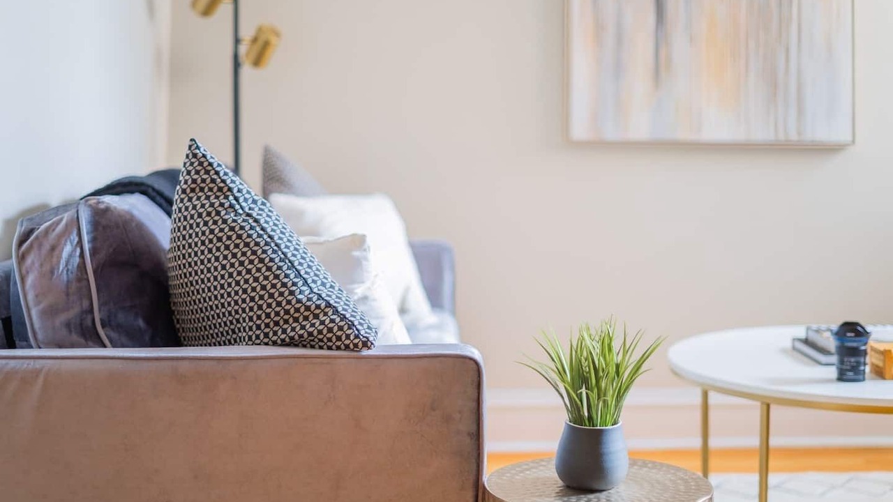 Photo of Livingroom in Ravenswood