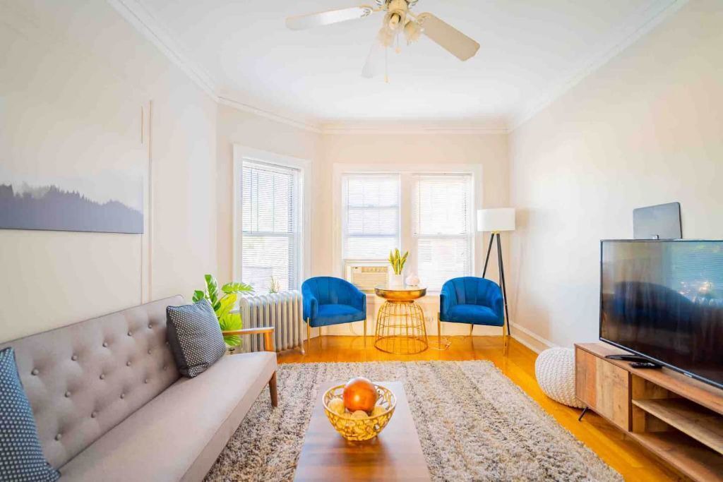 Photo of Livingroom in Ravenswood