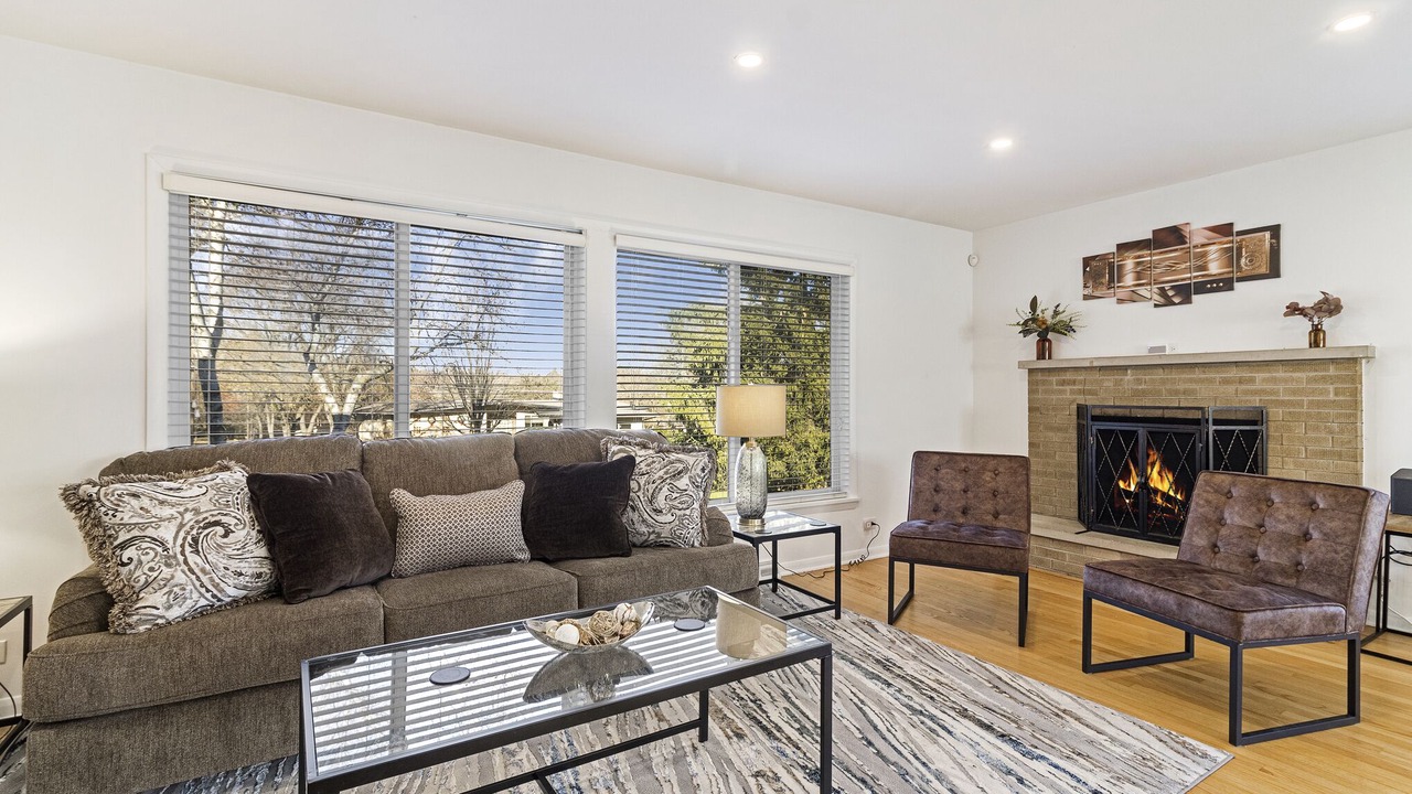 Photo of Livingroom in Wheaton